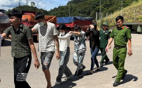 Công an Hà Tĩnh giải cứu thêm 13 nạn nhân ở Tam Giác Vàng