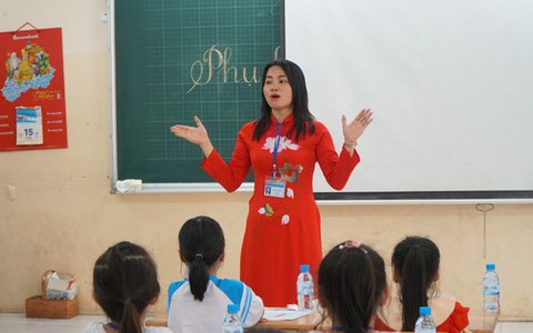 Thời gian vào lớp của học sinh tiểu học tại TPHCM là mấy giờ?