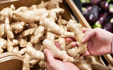 4 cách bảo quản gừng nửa năm không lo thối hỏng