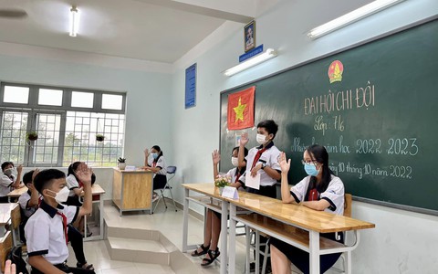 TPHCM: Phụ huynh bị 'vận động' đóng góp ít nhất 200.000 đồng làm đường