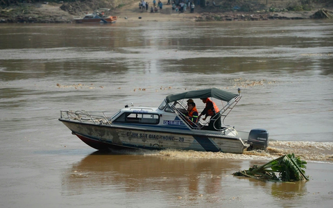 Vụ sập cầu Phong Châu: Phát hiện thêm 1 thi thể tài xế đầu kéo
