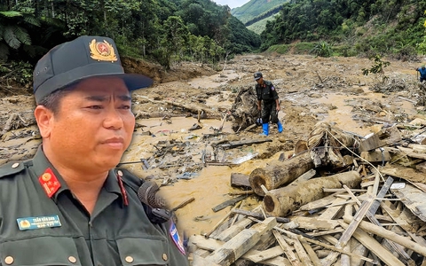 Thượng tá Trần Văn Dân nghẹn ngào: "Chúng tôi xin lỗi vì chưa tìm được hết thân nhân của bà con"