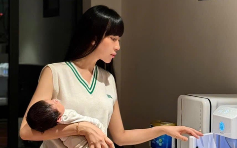 Hot mom Vbiz nêu quan điểm: "Không mang con ra trước truyền thông để làm công cụ kiếm tiền nghiêm túc cho bố mẹ"