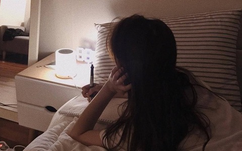 Ngủ sớm, dậy sớm dễ chết sớm? Bác sĩ nhắc nhở cố gắng tránh 5 việc này khi ngủ kẻo đoản thọ