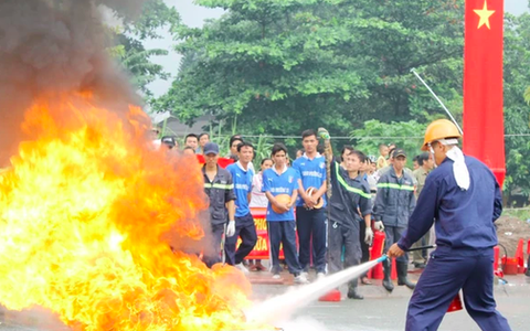 Bộ Công an đề xuất phạt người không tham gia chữa cháy đến 5 triệu đồng