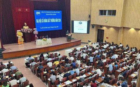 Đi đại hội cổ đông, một người bất ngờ trúng thưởng 500 triệu đồng