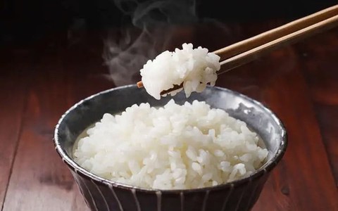 Một ngày ăn mấy bát cơm là phù hợp?