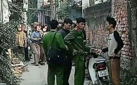 Vụ 4 người trong một gia đình tử vong: Bắt giữ người con trai là nghi phạm