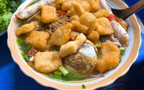 Đình chỉ hoạt động quán bún riêu ở Hà Nội bán 1,2 triệu đồng 3 bát bún ngày Tết