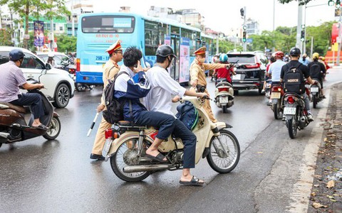 Cha mẹ có thể bị phạt tới 10 triệu đồng khi giao xe máy cho con chưa đủ tuổi điều khiển