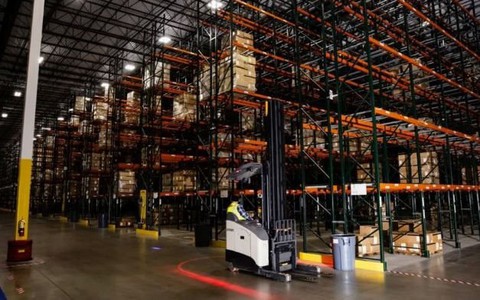 Nhóm nạn nhân đầu tiên của robot xuất hiện: 800 triệu lao động toàn cầu sẽ sớm mất việc, thế giới phải chung sống cùng máy móc vào năm 2025