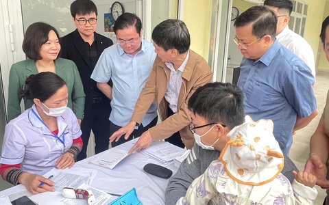 Quyết liệt triển khai chiến dịch tiêm vaccine sởi
