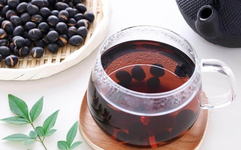Nước đậu đen rang gừng có tác dụng gì?