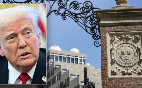 Tổng thống Donald Trump đưa ra quyết định sốc với Đại học Harvard