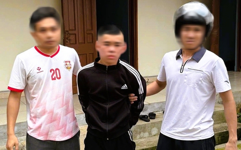 Con trai 17 tuổi nghi sát hại mẹ ruột