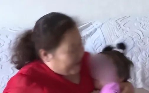 Nhận nuôi bé gái bị bỏ rơi và bi kịch của một gia đình: Khi sự lương thiện chìm trong "bóng tối" nhân tính