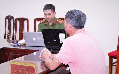 Con chưa đủ tuổi đi xe máy gây tai nạn chết người, bố bị khởi tố