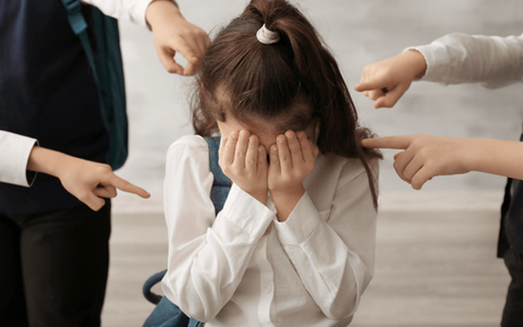 Những câu nói của bố mẹ khiến trẻ trở nên nhút nhát, không dám phản kháng và chấp nhận bị người khác bắt nạt