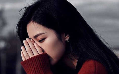 7 năm sau cuộc hôn nhân đổ vỡ, tôi tìm được bến đỗ mới cho mình nhưng cô con gái nhỏ lại kiên quyết phản đối đến cùng