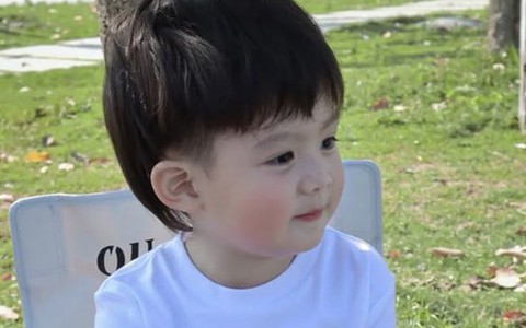 Trẻ có những nét tướng và điểm đặc biệt này sẽ sở hữu trí tuệ nhạy bén, thông minh xán lạn