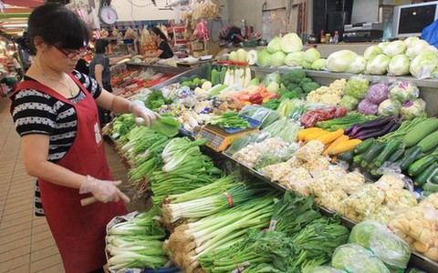 3 tạ rau quả nhiễm hóa chất độc hại bị thu giữ, tiêu hủy ở Sơn La: Cảnh báo 5 loại rau quả dễ "ngậm thuốc trừ sâu" nhất chợ