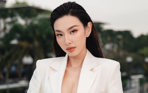 Rầm rộ tín hiệu mới nhất của Hoa hậu Thuỳ Tiên?