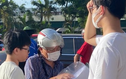 3.000 thí sinh tranh suất vào lớp 10 trường chuyên hot nhất nhì Hà Nội