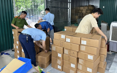 Doanh nghiệp nào đứng sau hơn 5.000 lọ mỹ phẩm nhập lậu mới bị phát hiện ở Hà Nội?