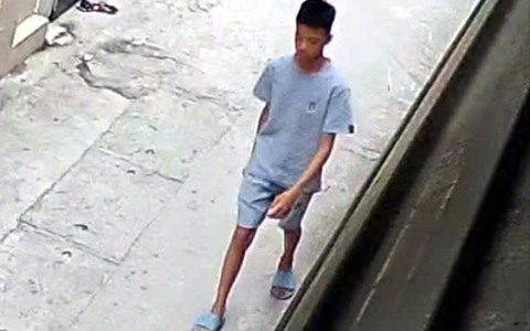 Tìm thấy nam sinh 15 tuổi ở Hà Nội bỏ nhà đi sau khi đã tiêu hết tiền rồi lang thang