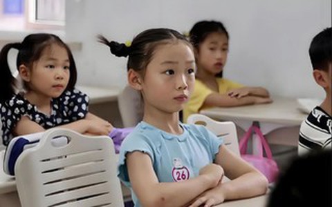 Đi dạy 15 năm, một giáo viên chỉ ra đây mới là kiểu học sinh được họ "cưng chiều" nhất: Nghe mà bất ngờ quá!