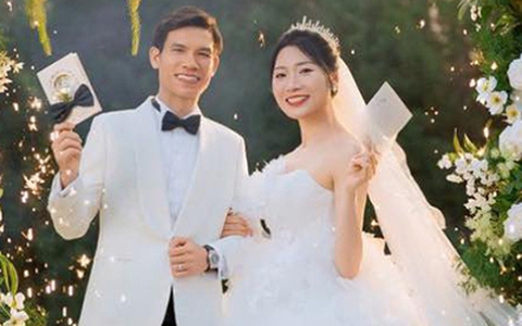 Hoa khôi bóng chuyền Phạm Thị Yến kết hôn ở tuổi 40 nhan sắc trẻ xinh “phát hờn”, danh tính nửa kia gây chú ý