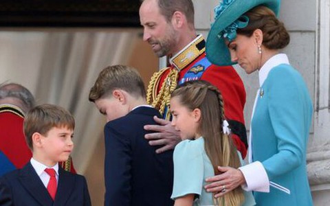 Bí mật bên trong Cung điện Buckingham: Các thành viên Hoàng gia Anh làm gì sau khi xuất hiện ở ban công?