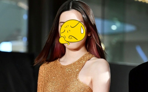 "Ngọc nữ showbiz" suy sụp, hoảng loạn sau khi lộ ảnh thân mật với đàn ông đã có vợ