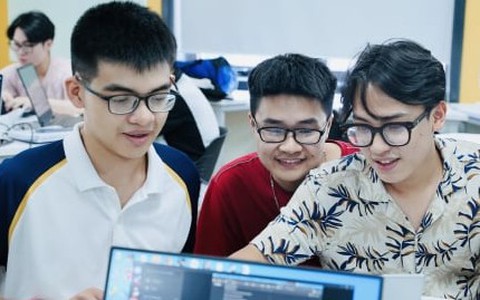 Các trường khối Công nghệ thông tin đồng loạt tăng học phí