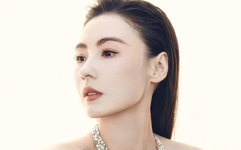 Trương Bá Chi làm 1 chuyện cho Châu Tinh Trì, bảo sao được “vua hài” chia tài sản nghìn tỷ