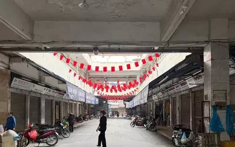 Hàng loạt hộ kinh doanh ở chợ Đồng Xuân đóng cửa: Lộ lý do bất ngờ