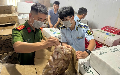 "Đột kích" kho hàng đông lạnh của Công ty Thịnh Phát Food