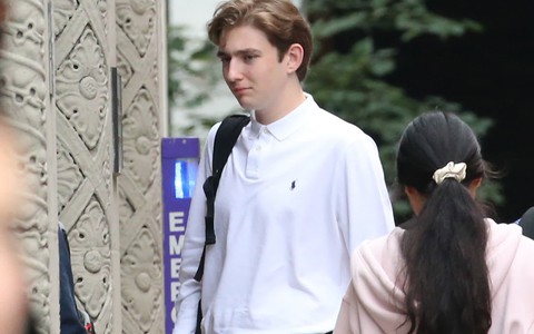 Đệ nhất công tử nước Mỹ Barron Trump có bạn gái
