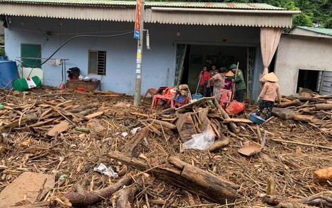 Miền núi Nghệ An tan hoang sau lũ