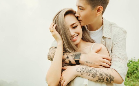 Chuyện tình đồng giới "gây bão" mà ngọt như mật của nàng MC từng đi qua đổ vỡ và "chàng trai" DJ kém 8 tuổi