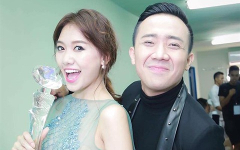 Trấn Thành bị cấm lên sóng, Hari Won an ủi: "Đi làm sẽ có chút vất vả!"