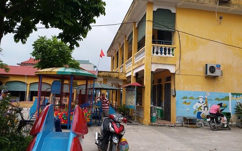 Vụ 31 trẻ mầm non nghi ngộ độc: Lo sợ thực phẩm không đảm bảo phụ huynh đón con về ăn trưa