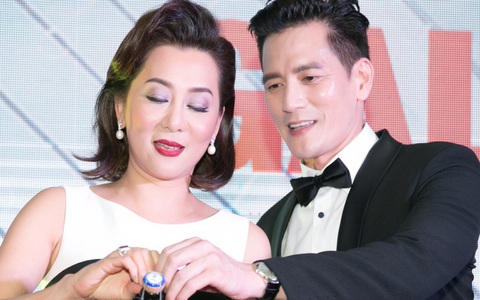 MC Kỳ Duyên lặng lẽ cổ vũ tinh thần cho bạn trai