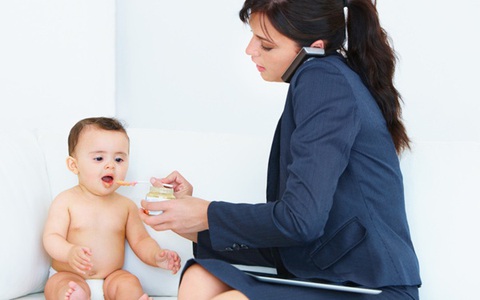 Luật Lao động mới: Không còn chế độ cho lao động nữ nuôi con nhỏ dưới 12 tháng tuổi