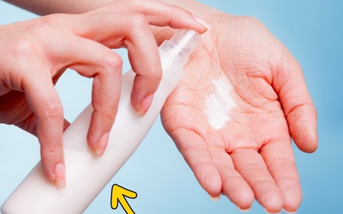Làm ngay 4 việc này để da tay của bạn không lão hóa, khỏe đẹp không kém gì da mặt