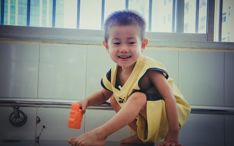 Đã có một phụ nữ nhận là mẹ của bé trai 2 tuổi nghi bị bỏ rơi trước cổng BV Từ Dũ