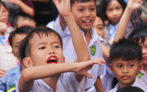 "Trung thu mơ ước" dành cho 800 em nhỏ kém may mắn được rước đèn bên trang sách