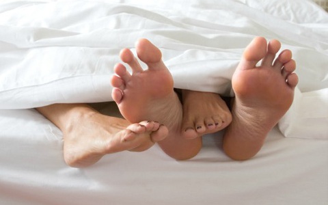 Sau khi sinh, đây là thời điểm mẹ có thể bắt đầu lại “chuyện ấy” theo lời bác sĩ