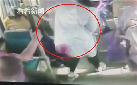 Thai phụ có dấu hiệu sinh non trên xe buýt, may mắn được đưa vào viện kịp thời
