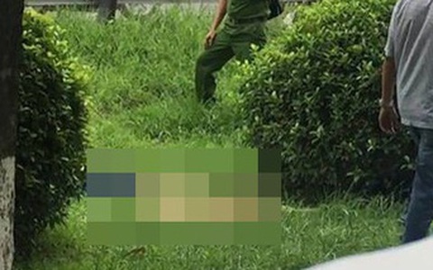 Sau tai nạn, người bạn điều khiển xe về mà không biết cô gái trẻ đi cùng chết trong công viên